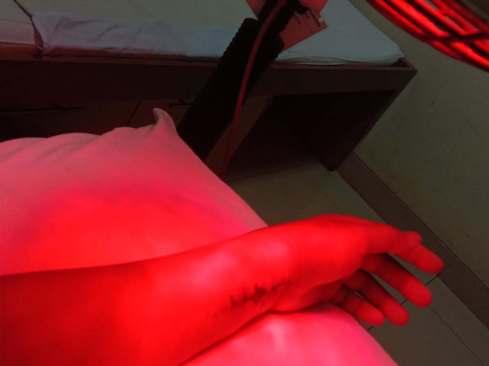 How Much Weight Can You Lose with Red Light Therapy