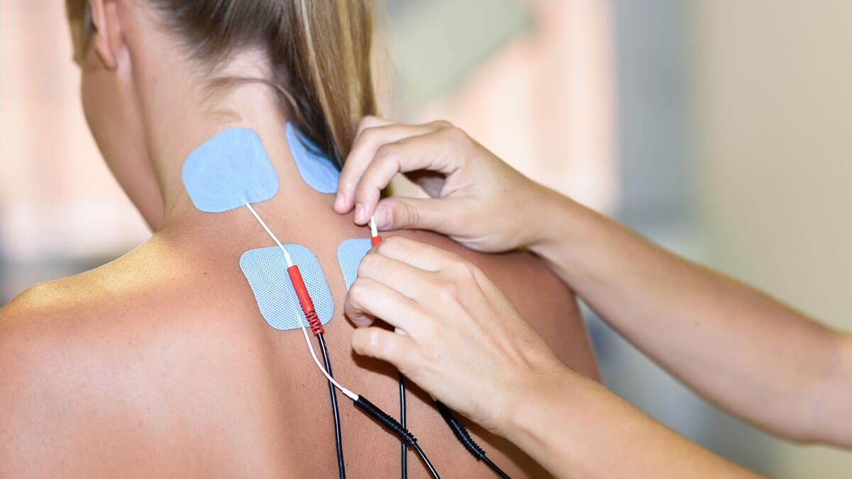 What are the Differences Between TENS Therapy vs Cupping?