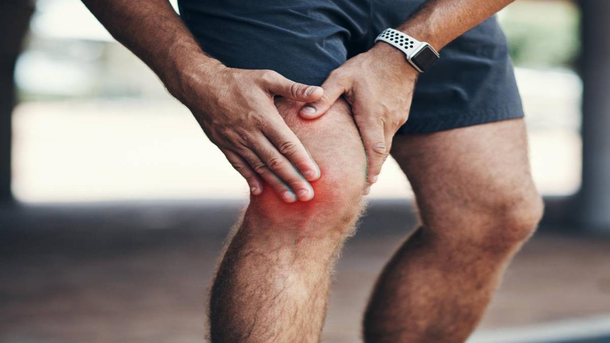 Knee Pain When Walking or on Stairs