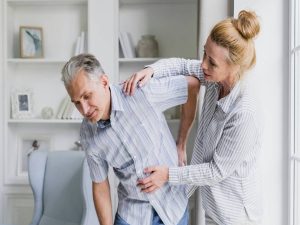 Chiropractic Care vs Physical Therapy Which Is Better for Spine Pain